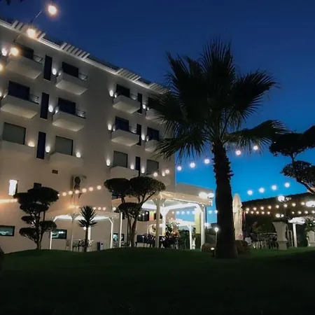 Delta Premium Hotel 4*