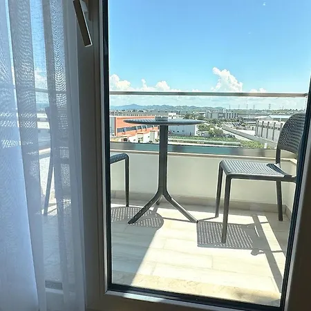 Hotel Delta Premium 4*