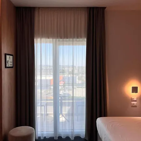 Delta Premium Hotel 4*