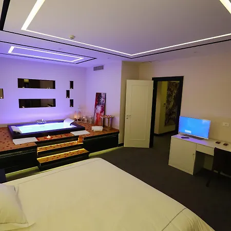 호텔 Delta Premium