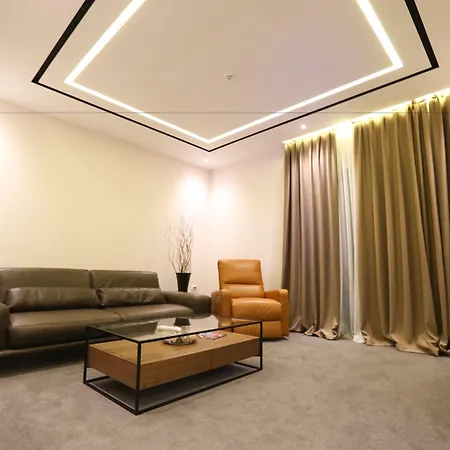 호텔 Delta Premium Jube