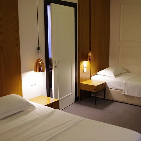 Delta Premium Hotel 4*