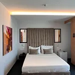 Delta Premium 4*
