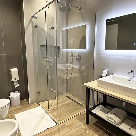Hotel Delta Premium 4*