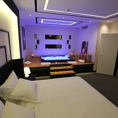 מלון Delta Premium 4*
